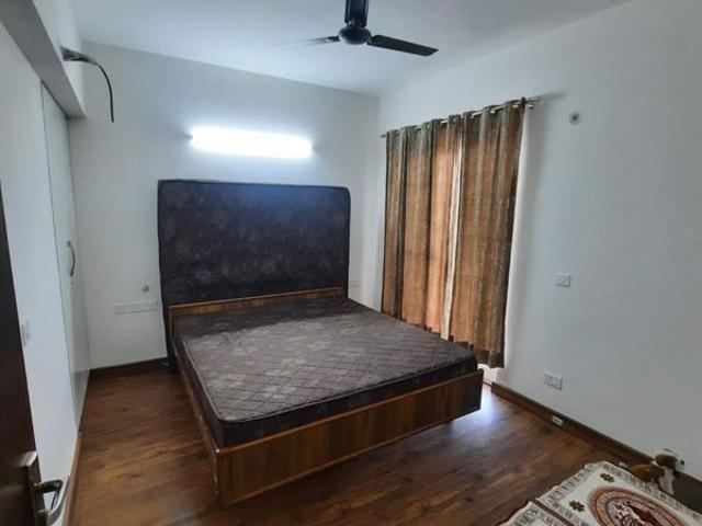 Rental | 2 BHK 1500 Sq.Ft. Apartment in Noble Aurellia
