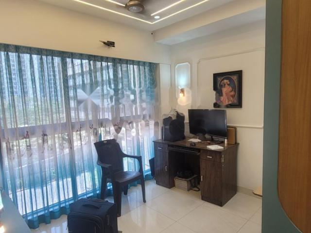 Rental | 2 BHK 1500 Sq.Ft. Apartment in Raymond Ten X Habitat