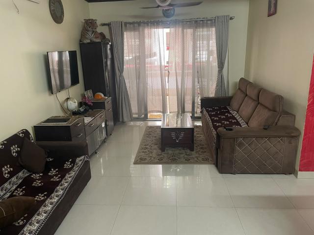 Rental | 2 BHK + 1500 Sq.Ft. Apartment in Windsor Estate