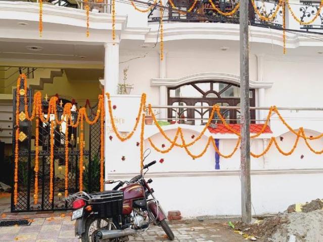 Rental | 2 BHK + 1500 Sq.Ft. Independent House in Jankipuram