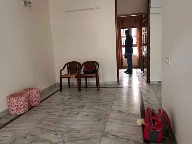Rental | 2 BHK 1500 Sq.Ft. Independent House in RWA Apartments Sector 39