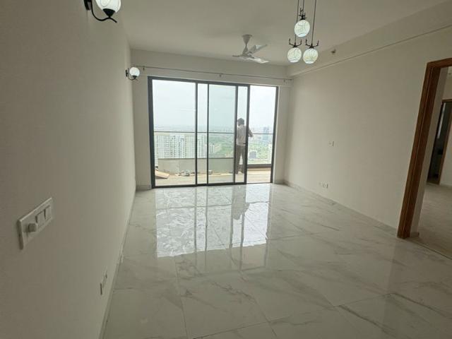 Rental | 2 BHK + 1510 Sq.Ft. Apartment in M3M Heights