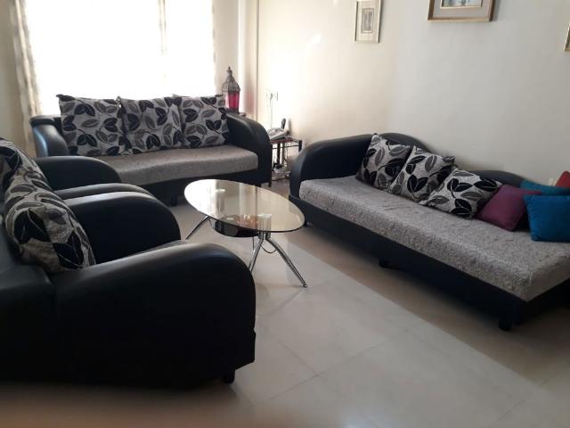 Rental | 2 BHK 1650 Sq.Ft. Apartment in Goel Ganga Florentina