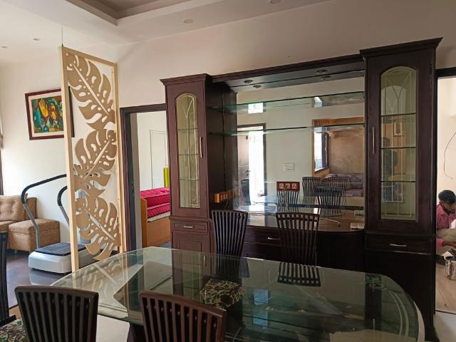 Rental | 2 BHK 1650 Sq.Ft. Apartment in Desh Bandhu Gupta Road