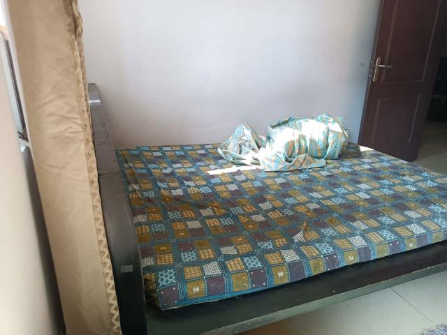Rental | 2 BHK 1600 Sq.Ft. Apartment in Hewo Apartments Gurgaon