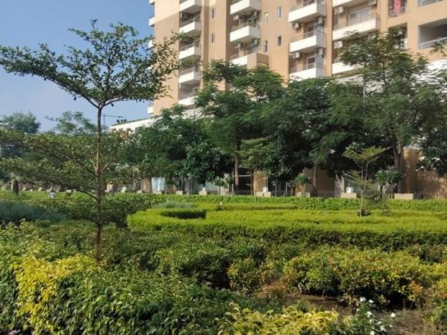 Rental | 2 BHK + 1609 Sq.Ft. Apartment in Sector 32