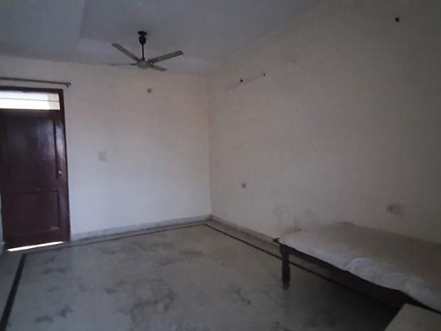 Rental | 2 BHK + 160 Sq.Ft. Independent House in Sector 8
