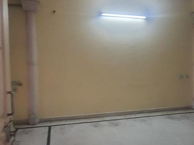 Rental | 2 BHK + 160 Sq.Ft. Independent House in Sector 8