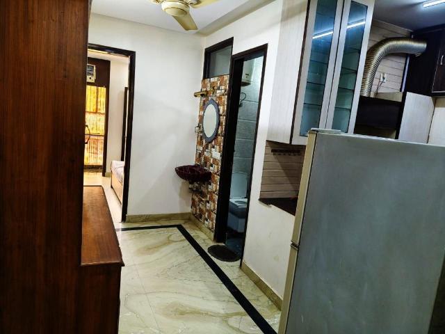 Rental | 2 BHK 160 Sq.Yd. Apartment in RWA Residential Society Sector 46