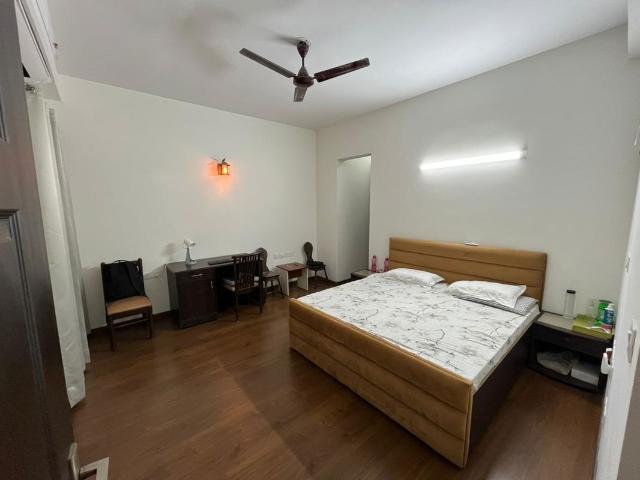 Rental | 2 BHK + 2000 Sq.Ft. Independent House in Sector 40