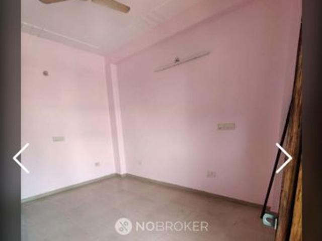 Rental | 2 BHK 200 Sq.Ft. Apartment in RWA Apartments Sector 47