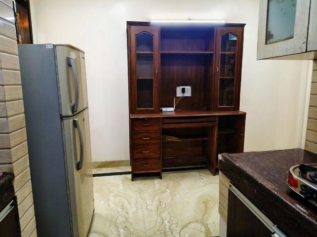 Rental | 2 BHK 200 Sq.Ft. Apartment in Shivalik Colony