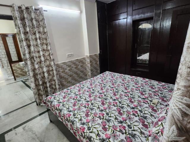 Rental | 2 BHK 350 Sq.Yd. Apartment in Green Park