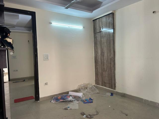 Rental | 2 BHK 400 Sq.Ft. Apartment in Saket