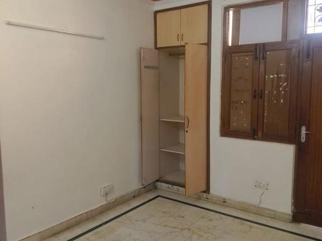 Rental | 2 BHK 450 Sq.Ft. Apartment in Neb Sarai