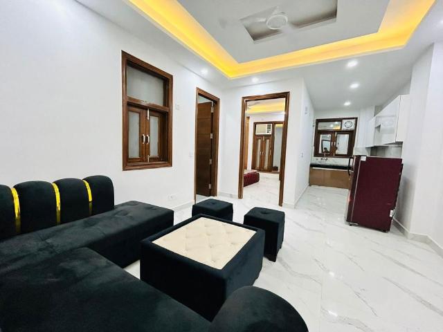 Rental | 2 BHK + 500 Sq.Ft. Apartment in Freedom Fighters Enclave