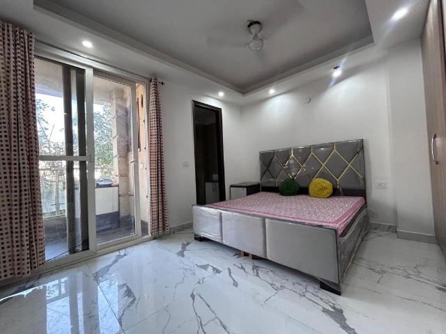 Rental | 2 BHK + 500 Sq.Ft. Apartment in Freedom Fighters Enclave