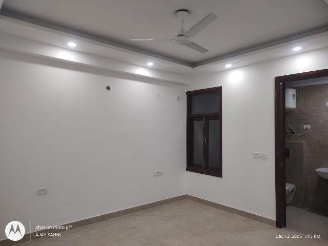 Rental | 2 BHK 500 Sq.Yd. Apartment in New Friends Colony