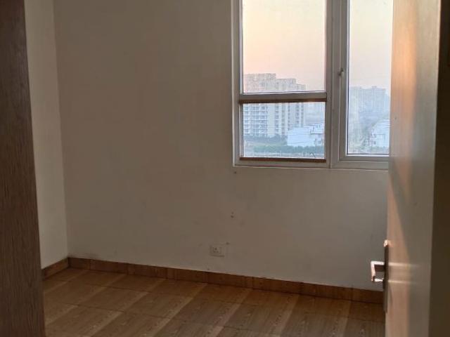 Rental | 2 BHK + 515 Sq.Ft. Apartment in Sector 69