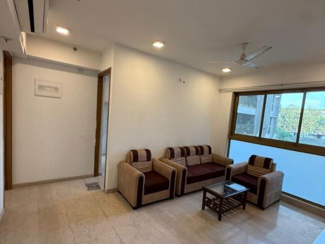 Rental | 2 BHK + 550 Sq.Ft. Apartment in Godrej RKS