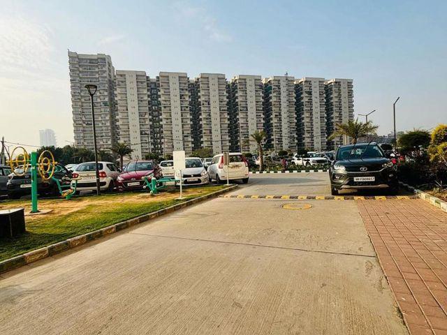 Rental | 2 BHK 569 Sq.Ft. Apartment in Signature Global The Roselia