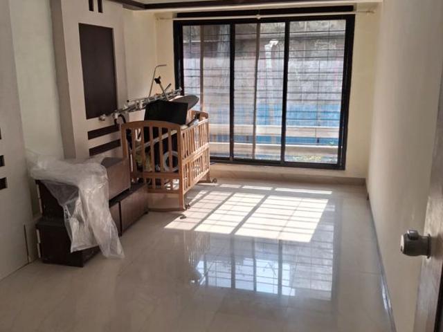 Rental | 2 BHK 600 Sq.Ft. Apartment in Vaibhav CHS Goregaon