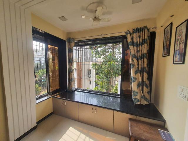 Rental | 2 BHK 600 Sq.Ft. Apartment in Vaibhav CHS Goregaon