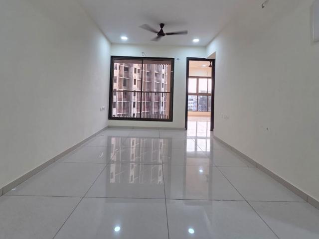 Rental | 2 BHK 600 Sq.Ft. Apartment in Chandak 34 Park Estate D Wing