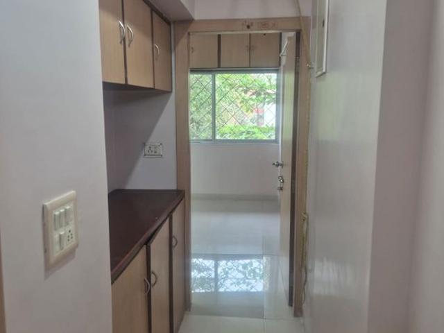 Rental | 2 BHK 600 Sq.Ft. Apartment in Seawood Heritage