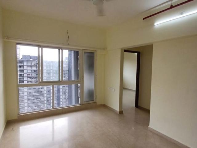 Rental | 2 BHK 625 Sq.Ft. Apartment in Omkar Signet