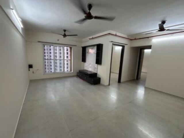 Rental | 2 BHK 628 Sq.Ft. Apartment in Dosti West County