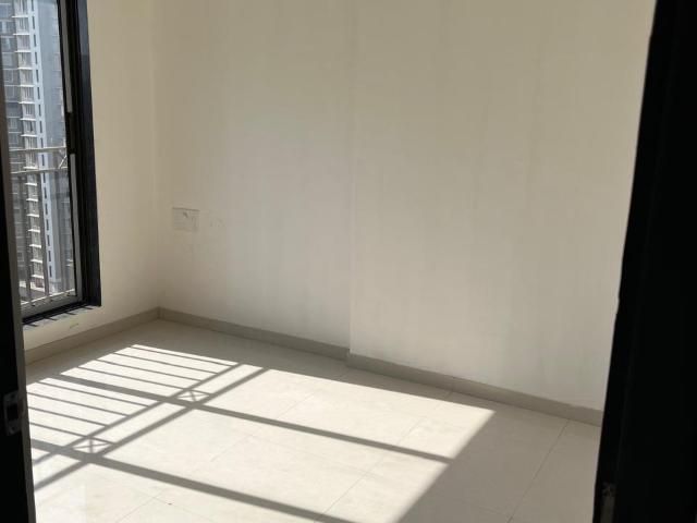 Rental | 2 BHK 635 Sq.Ft. Apartment in Gulmohar CHS Goregaon