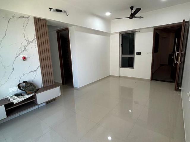 Rental | 2 BHK + 637 Sq.Ft. Apartment in Kalpataru Immensa