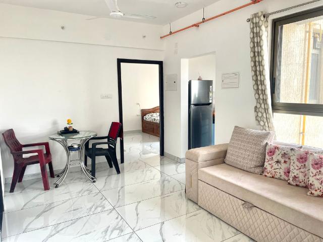 Rental | 2 BHK 630 Sq.Ft. Apartment in Damji Shamji Mahavir Spring Tulip Phase 1