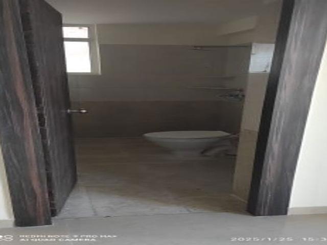 Rental | 2 BHK 630 Sq.Ft. Apartment in Shree Vardhman Green Court