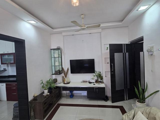 Rental | 2 BHK 640 Sq.Ft. Apartment in Versova Heights