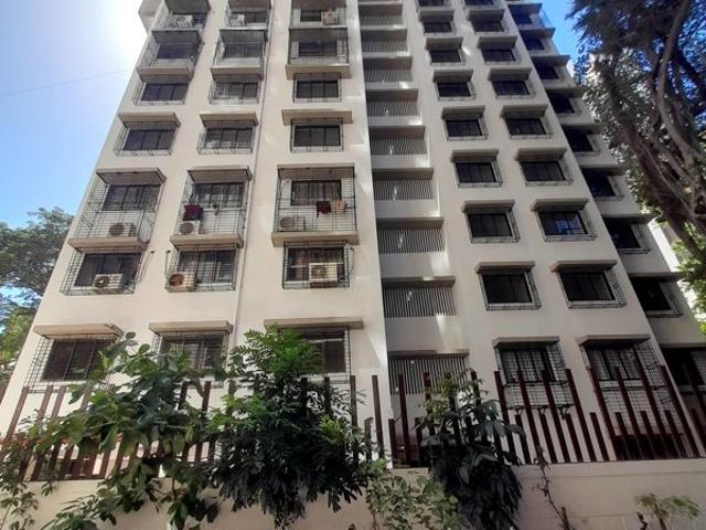 Rental | 2 BHK 640 Sq.Ft. Apartment in Gokuldham Complex