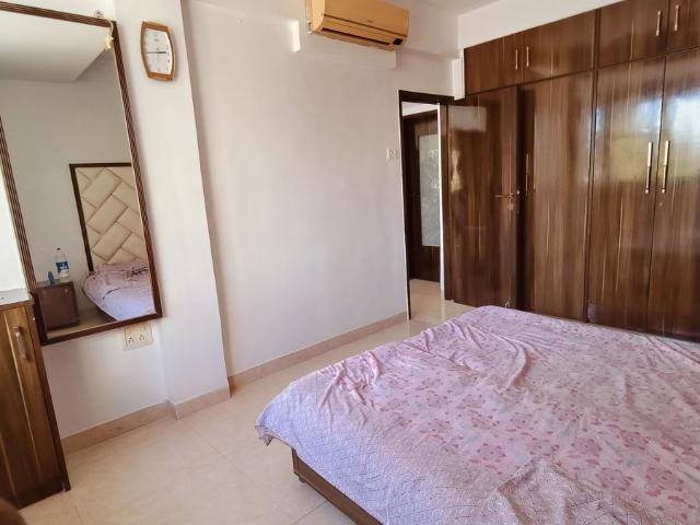 Rental | 2 BHK 650 Sq.Ft. Apartment in Asavari CHS