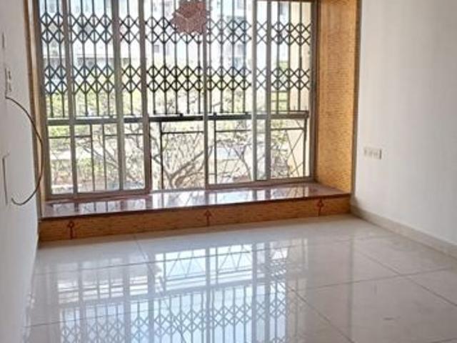 Rental | 2 BHK 650 Sq.Ft. Apartment in Evershine Millennium Paradise