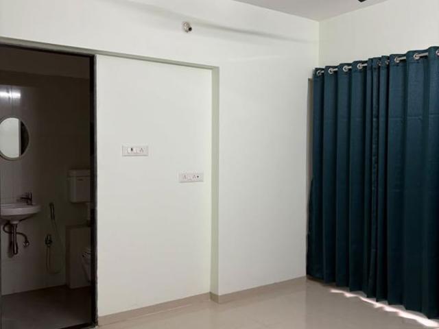 Rental | 2 BHK 650 Sq.Ft. Apartment in Goregaon West