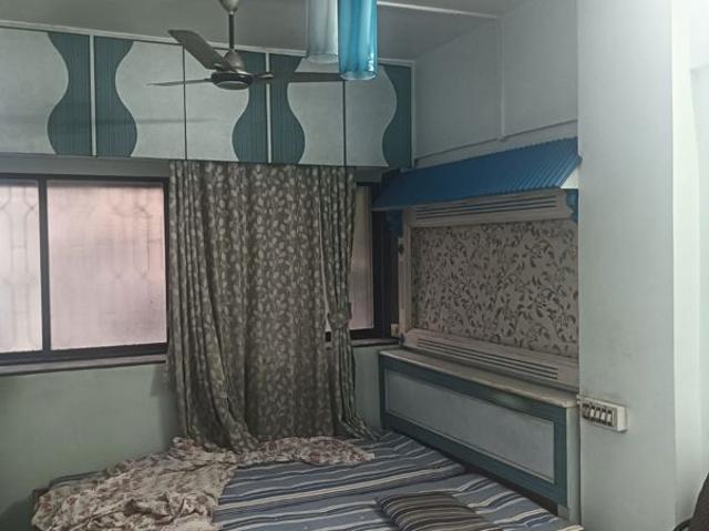 Rental | 2 BHK + 650 Sq.Ft. Apartment in Mahavir Apartment Malad