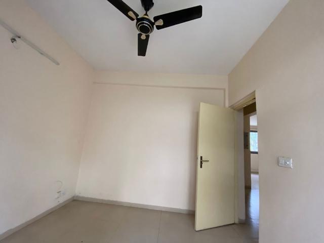 Rental | 2 BHK 650 Sq.Ft. Apartment in Pyramid Elite