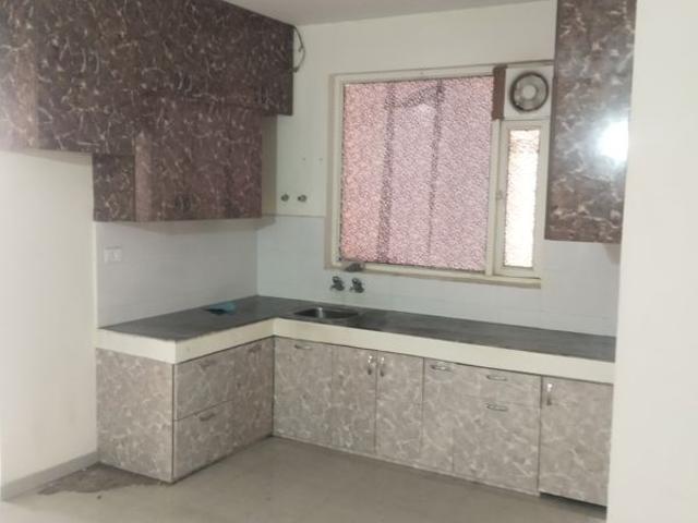 Rental | 2 BHK 650 Sq.Ft. Apartment in Pyramid Square