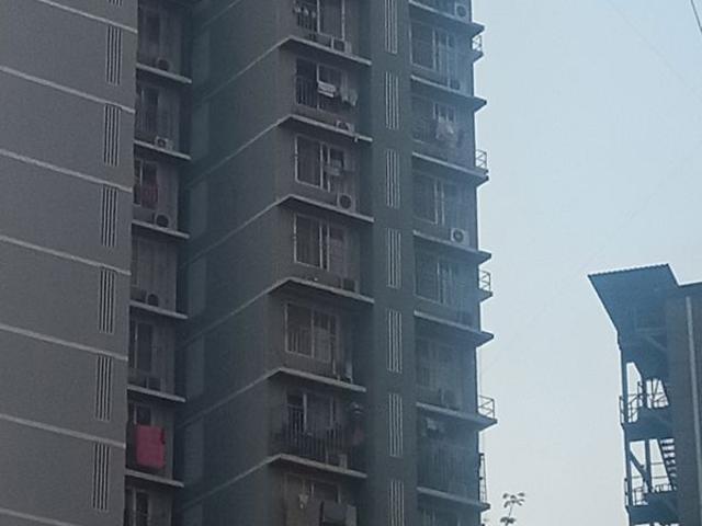 Rental | 2 BHK 650 Sq.Ft. Apartment in Royal Complex Borivalli