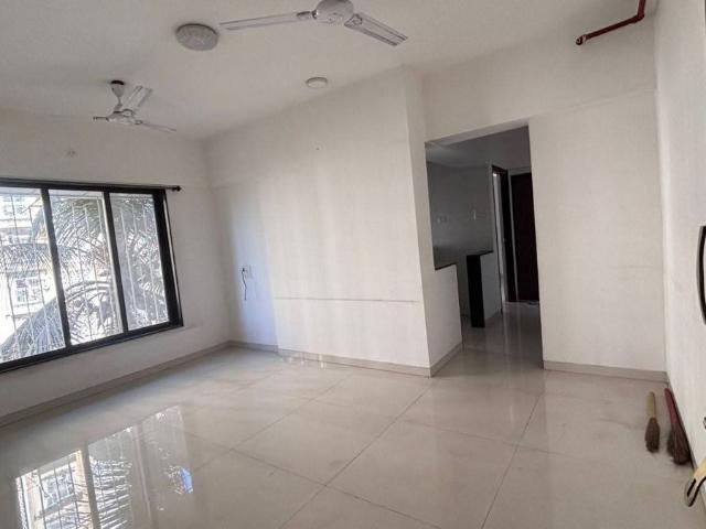 Rental | 2 BHK 666 Sq.Ft. Apartment in Dosti Eastern Bay