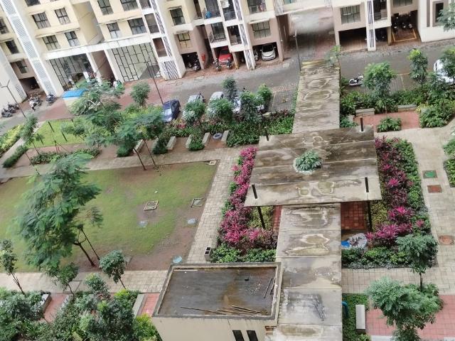 Rental | 2 BHK 674 Sq.Ft. Apartment in Runwal Gardens