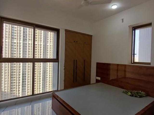 Rental | 2 BHK 670 Sq.Ft. Apartment in Raymond Ten X Era