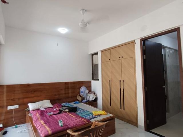 Rental | 2 BHK 670 Sq.Ft. Apartment in Raymond Ten X Era