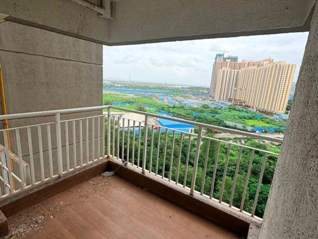 Rental | 2 BHK 672 Sq.Ft. Apartment in Lodha Amara