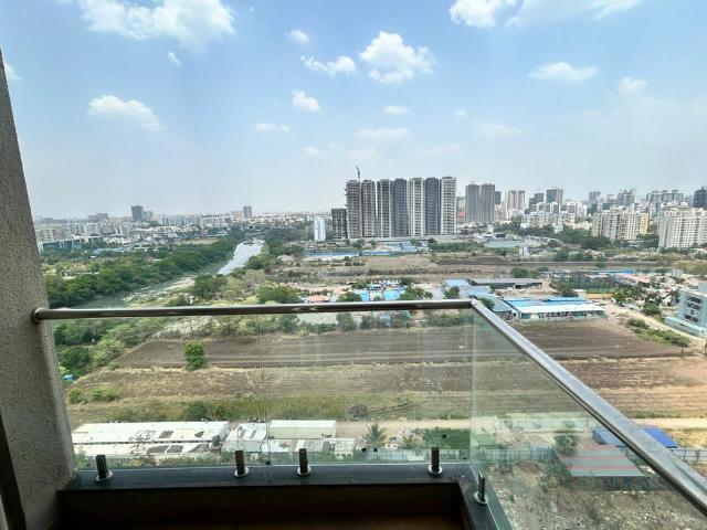 Rental | 2 BHK + 685 Sq.Ft. Apartment in Mantra Monarch